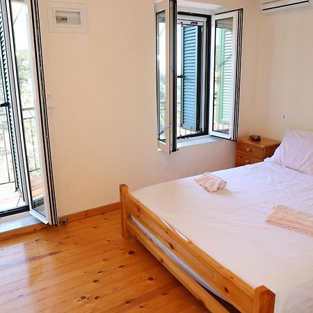 Mary'S Villas Plomari 外观 照片